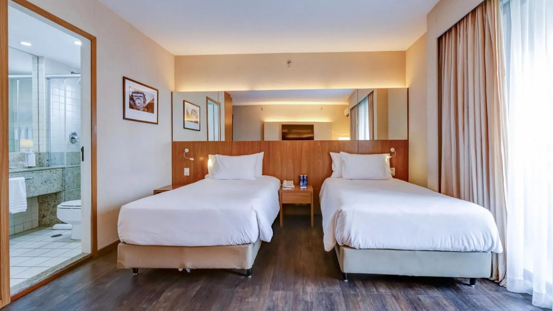 ホテル Radisson Blu サンパウロ 5*,